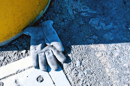 abandoned-work-glove